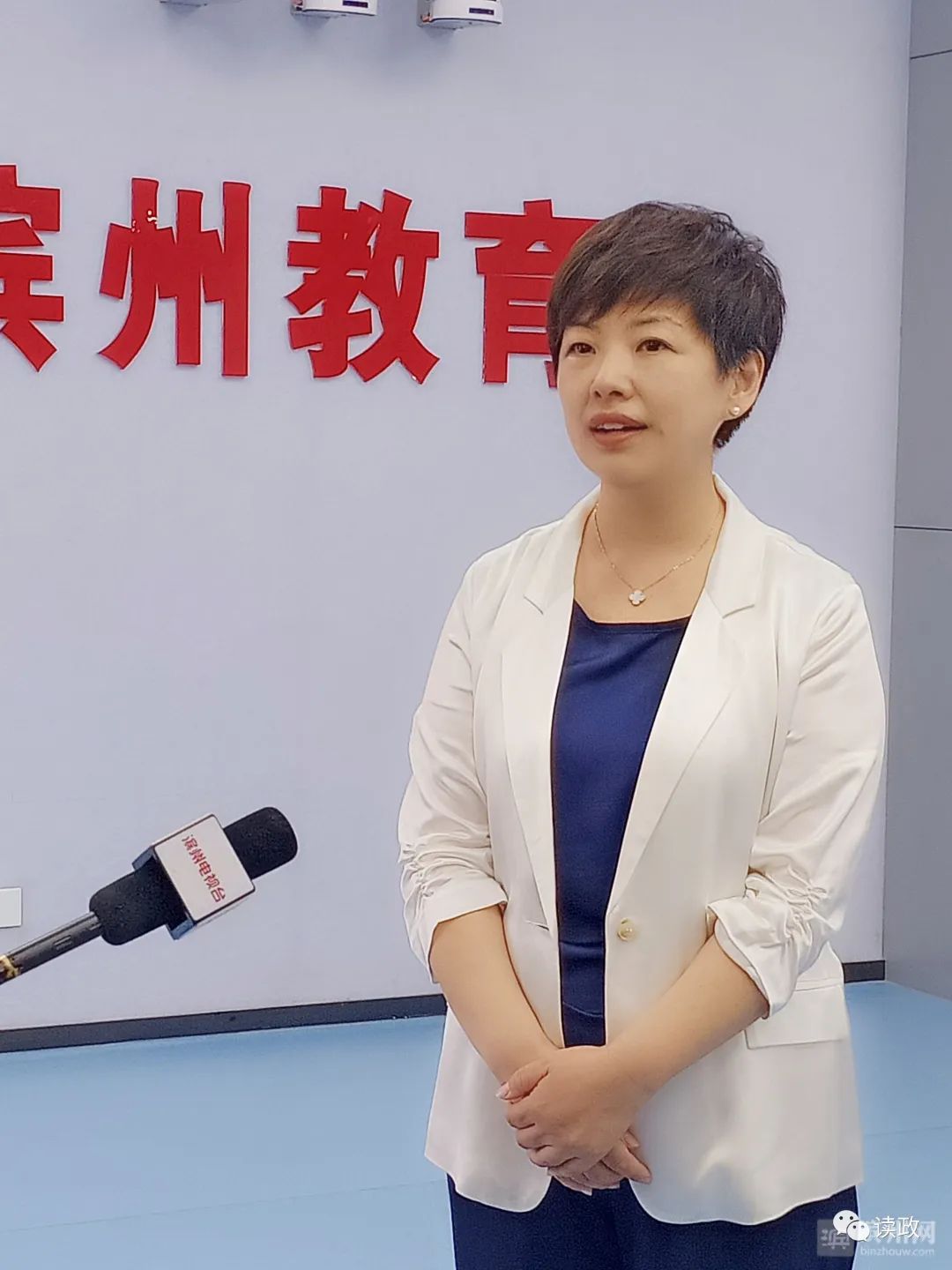 公开资料显示,张金梅,女,1975年1月生,山东滨州人